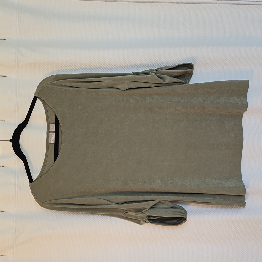 Chico's 3/4 Tab Sleeve Travelers Collection Shirt, Sage Green, Size 2 (US 12/14)